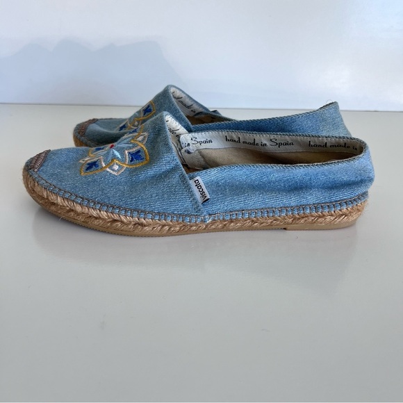 Viscata Women’s Denim Embroidered Espadrilles - Picture 4 of 10